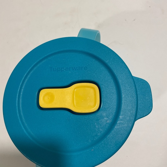 Crystal Wave Tupperware Soup Mug With Lid Teal - Picture 2 of 7